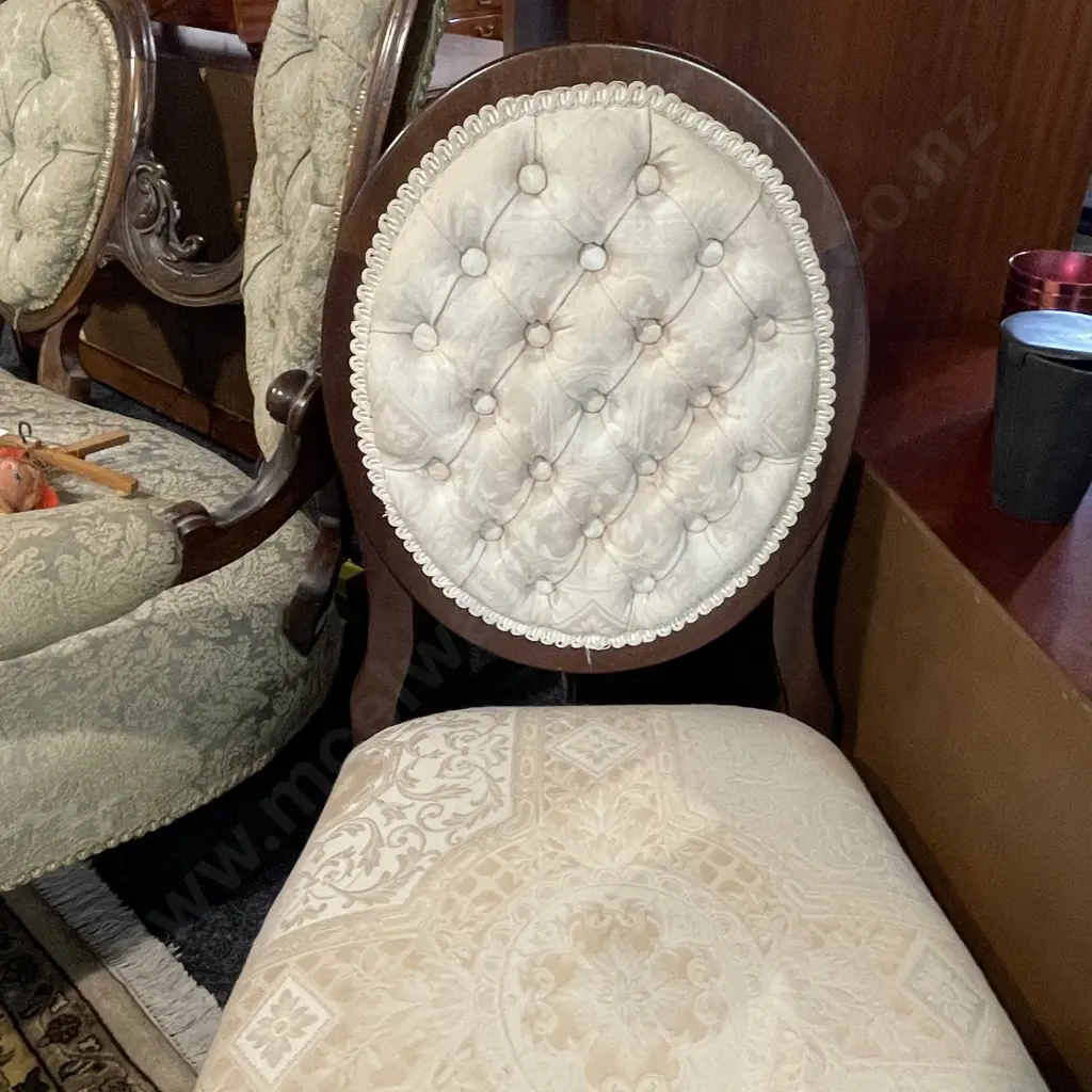 Vintage Button Backed Bedroom Chair. Cream patterned fabric with silk trim Image 1++