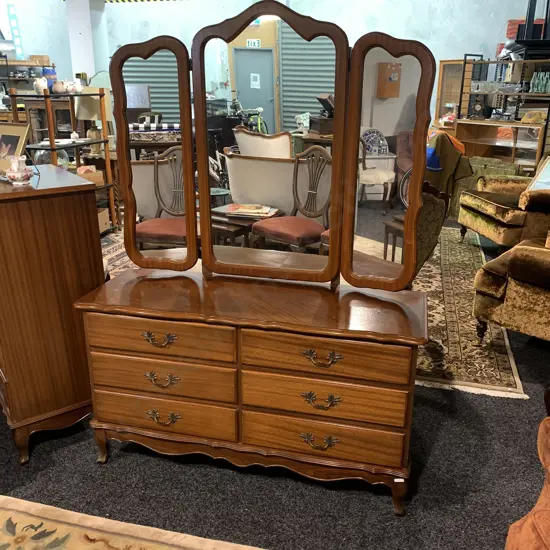 Vintage Mahogany 6 drawer dressing table with tri pivoting mirror