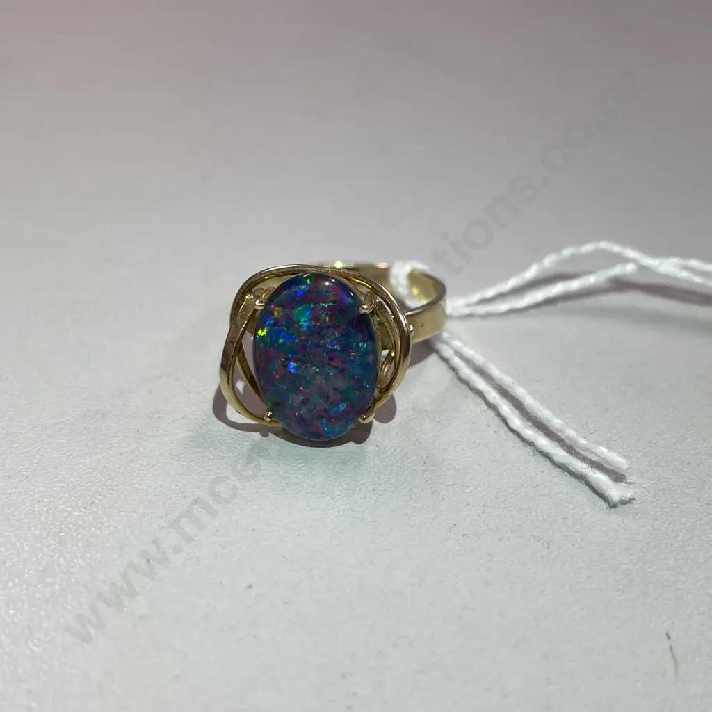 Stunning 10ct Gold and Opal? Ring. Sphere/cross high mount. Size 15 x 16mm Image 1++