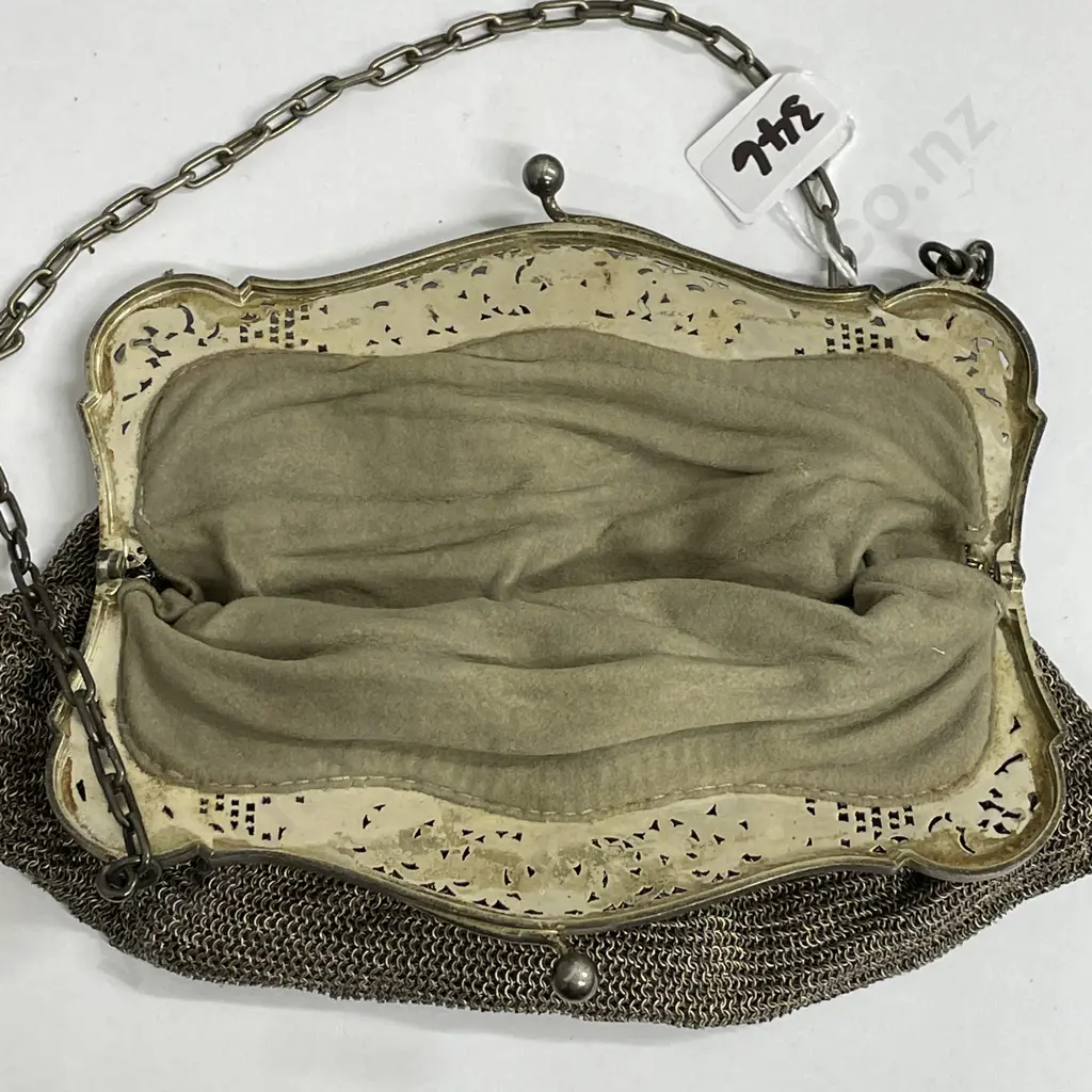 Antique Silver Mesh Purse Image 1++