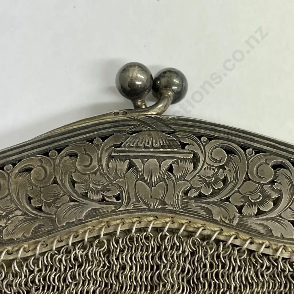 Antique Silver Mesh Purse Image 1++