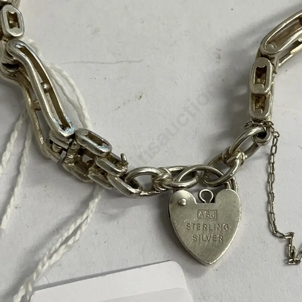 Sterling Silver Gate Bracelet with heart lock Image 1++