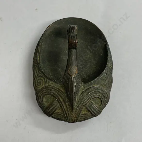 Rare Bronze Carved Maori Tiheru Bailer 7 x 5cm