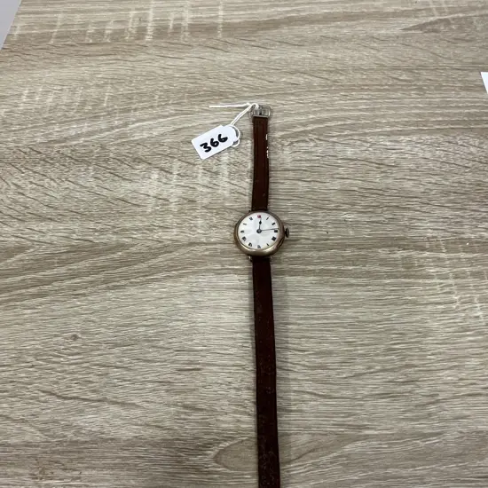 Swiss 9C Gold watch with leather strap