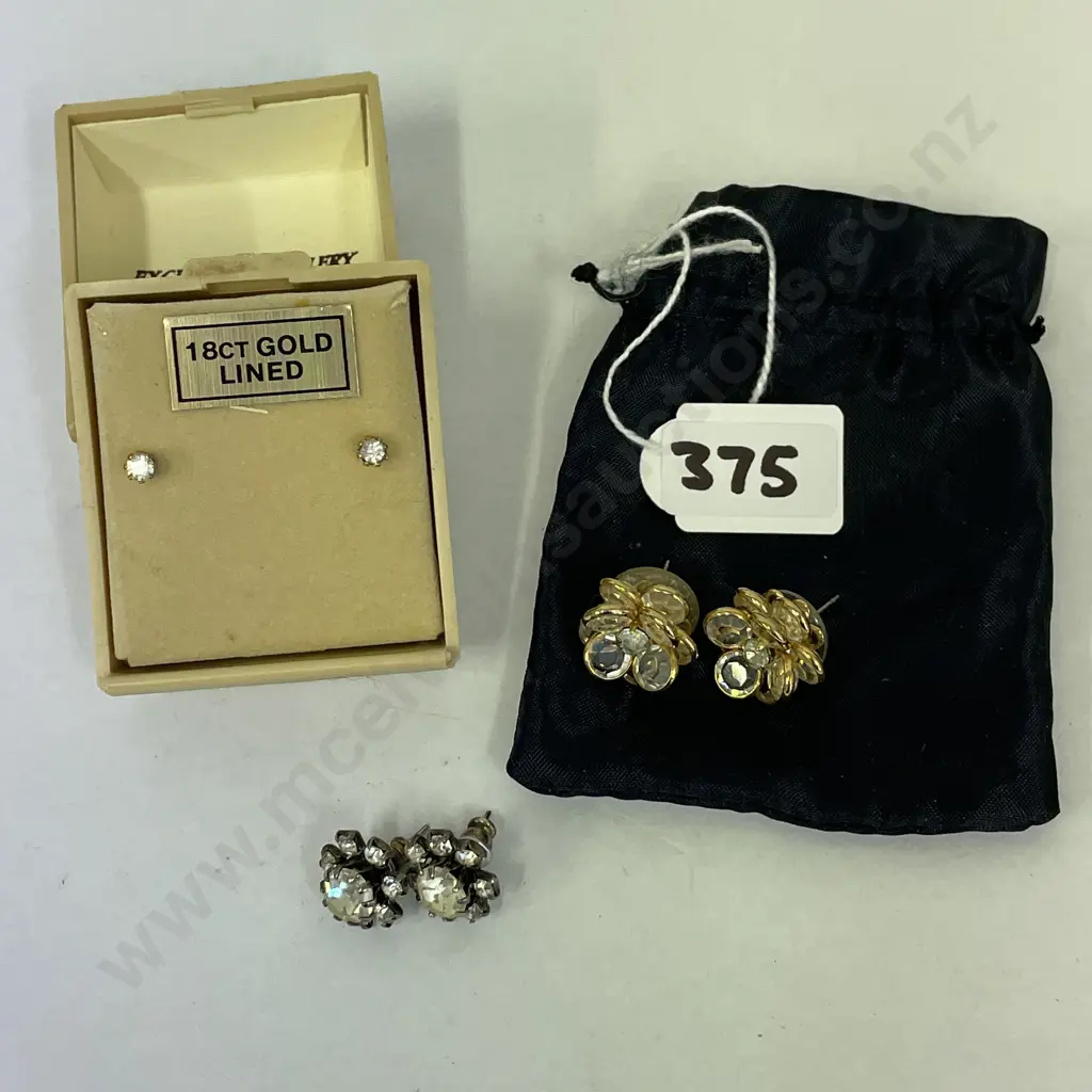 Assortage Vintage Earrings Image 1++