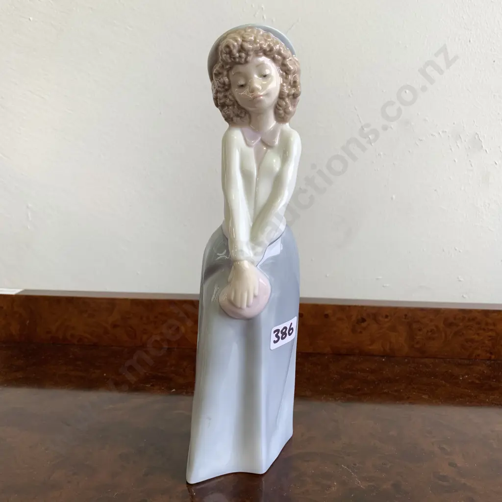 Nao Figurine of Girl H24cm Image 1++