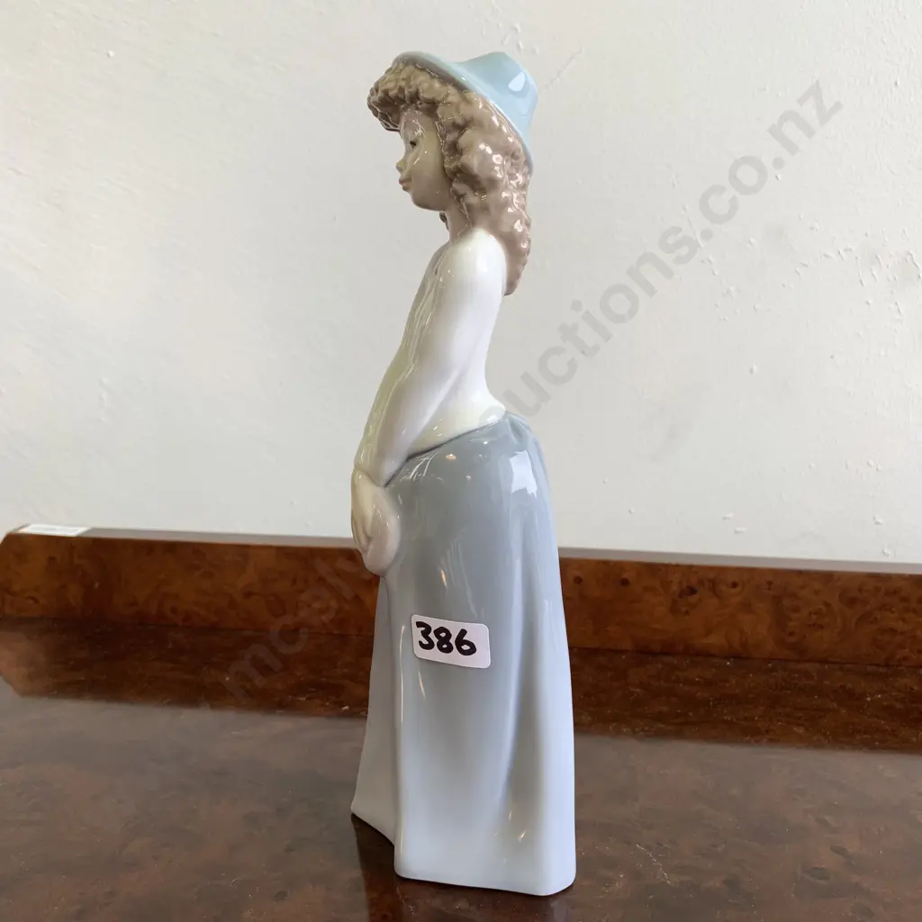 Nao Figurine of Girl H24cm Image 1++