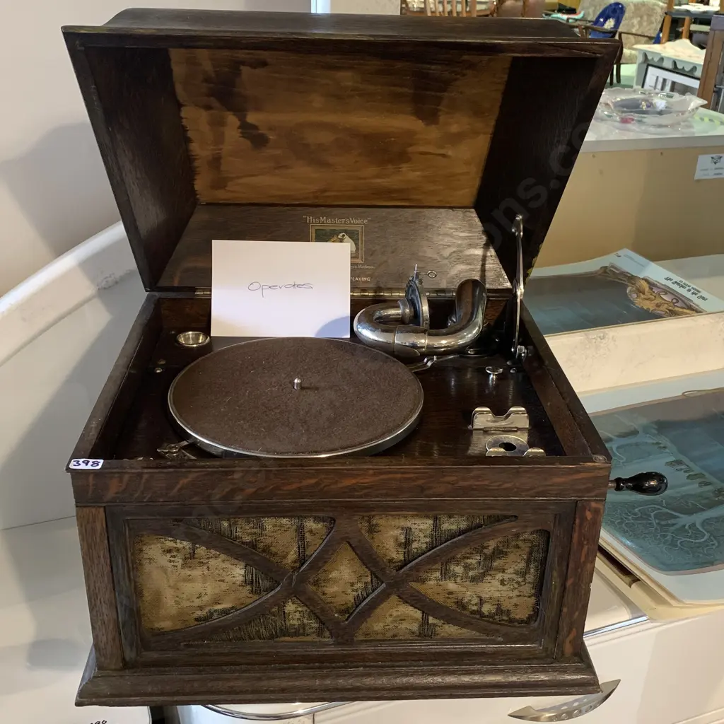 His Master's Voice Gramophone C1930's - working condition. Made by the Gramophone Company, Ltd Hayes, Middlesex Image 1++