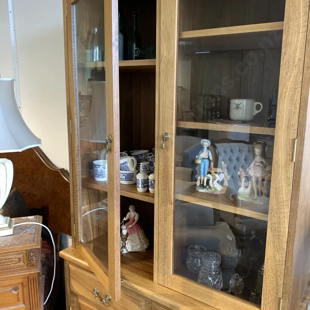 Stunning Two Piece Solid Wood Hutch/Display Cabinet. Beautiful grain and patina. H193 D49 W100cm Image 1++