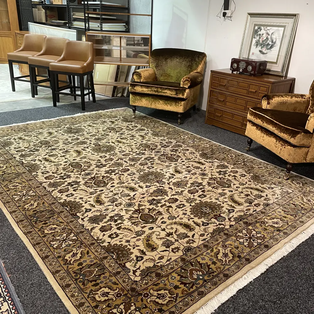 Stunning Woven Large Floor Rug. Sage, Oatmeal, Green and Teal Colours. Excellent Condition. 3.35m x 2.35m Image 1++