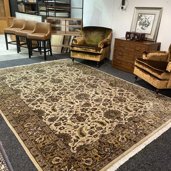 Stunning Woven Large Floor Rug. Sage, Oatmeal, Green and Teal Colours. Excellent Condition. 3.35m x 2.35m