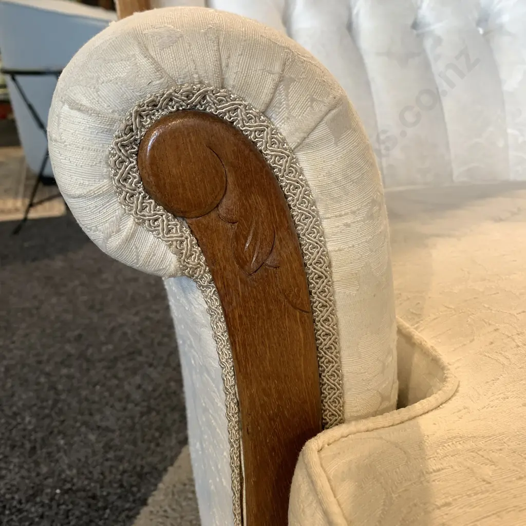 Stunning Vintage Wingback 3 Piece Lounge Suite. Carved Solid Wood frame with cream fabric. Button Back, lion feet Image 1++