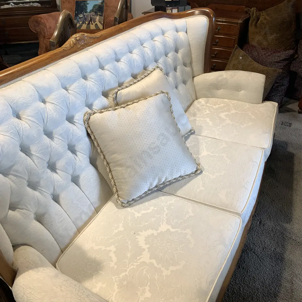 Stunning Vintage Wingback 3 Piece Lounge Suite. Carved Solid Wood frame with cream fabric. Button Back, lion feet Image 1++