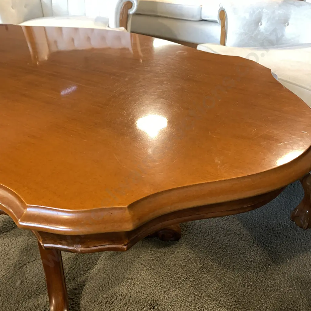 Vintage Solid Wood Coffee Table. Carved Central Pillar with four koru carved feet. 120 x 70 H52cm Image 1++