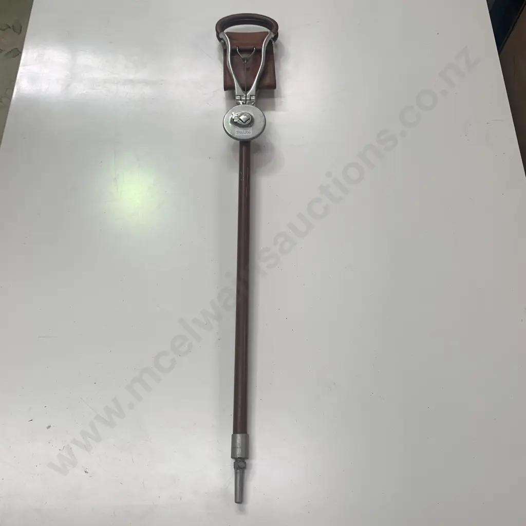 Vintage English Made Shooting Stick/Seat. Leather detail Image 1++