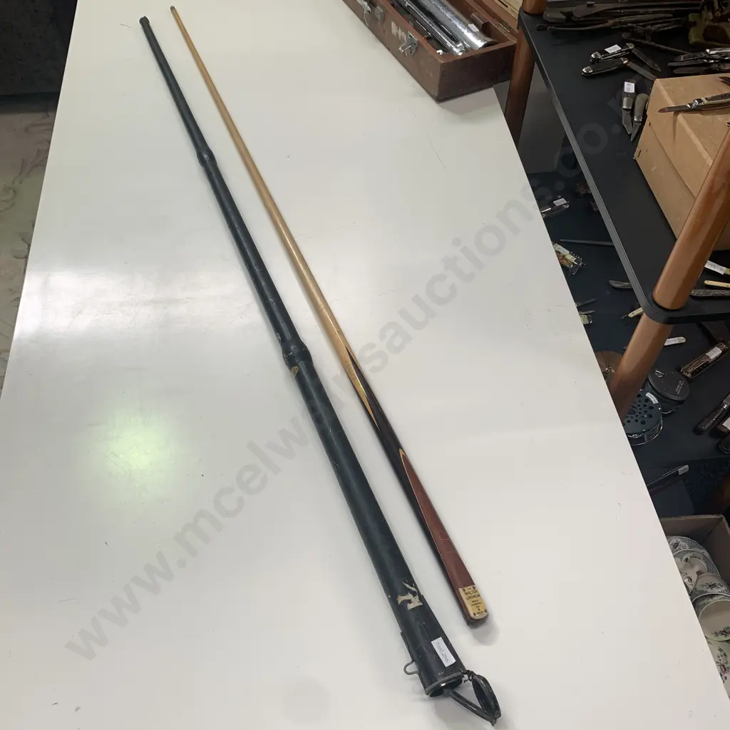Vintage Walter Lindrum Billiard Cue with Barton McGill Metal Cue Holder Image 1++