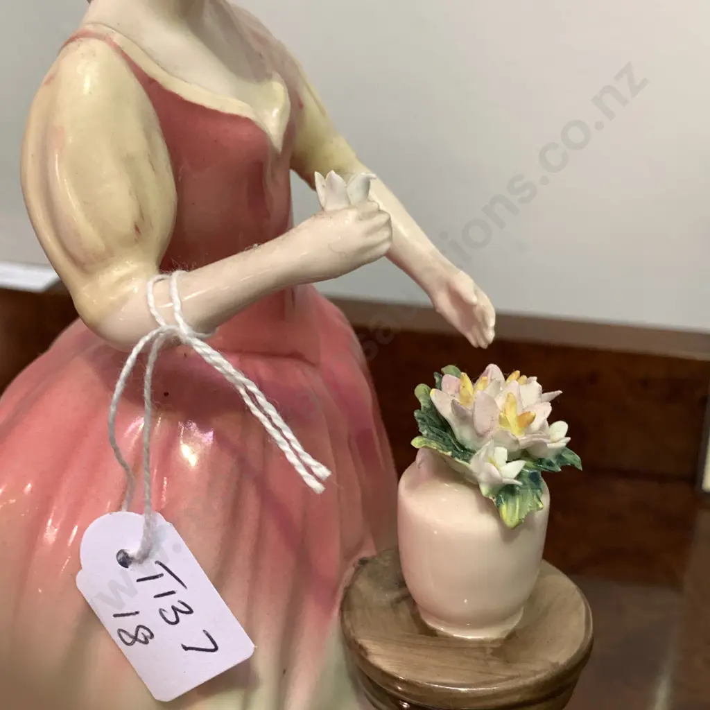 Royal Doulton "Sarah" 1993 Signed Figurine. HN3380. H21cm Image 1++