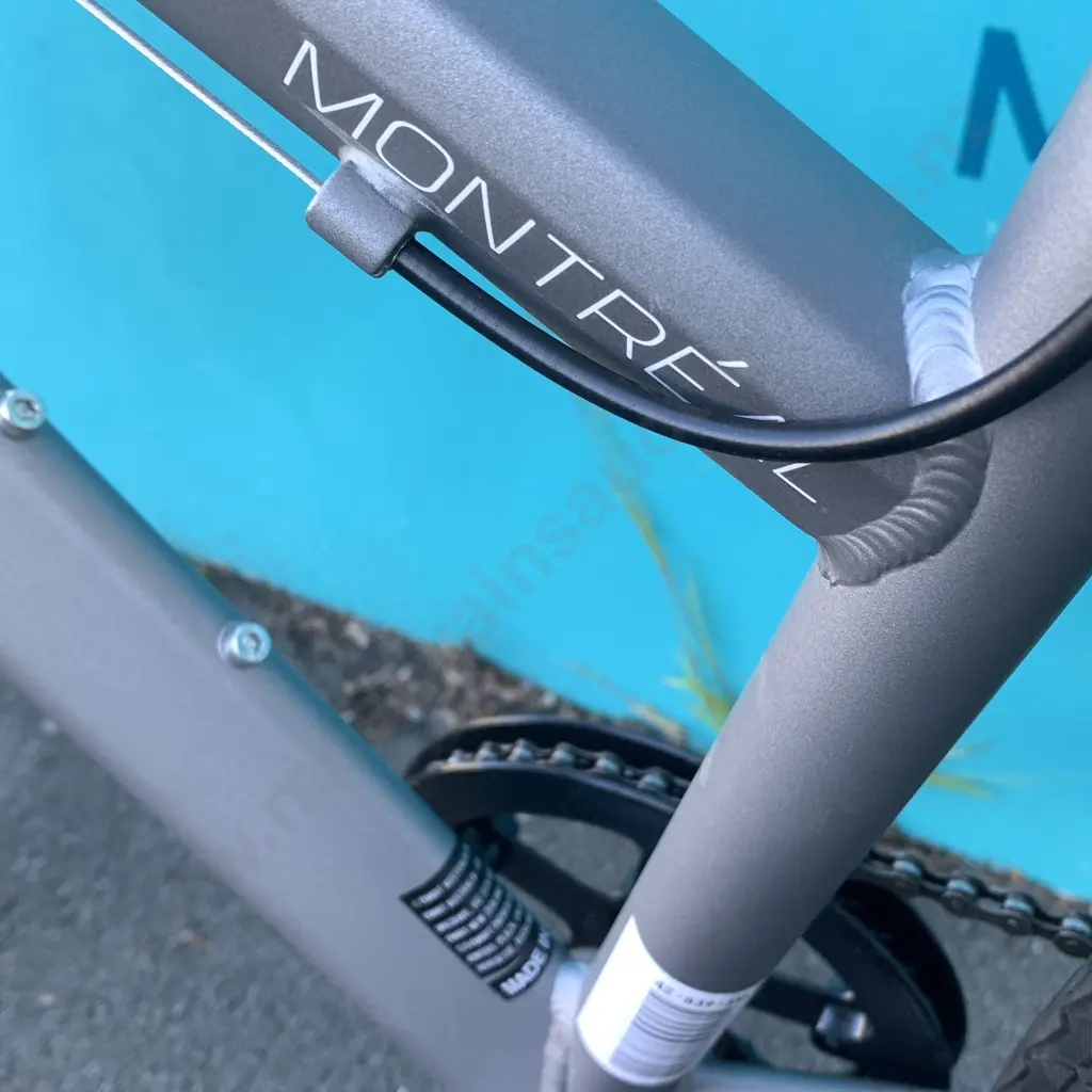 Grey Montreal Bike with Shimano Equipment, no Rust Nearly New Condition Image 1++