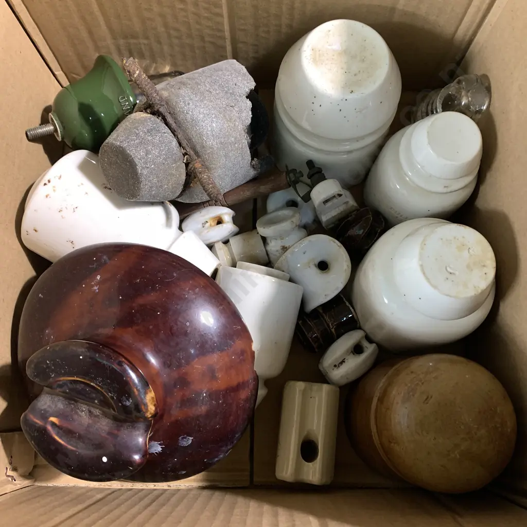 Large Selection of Insulators etc Image 1++